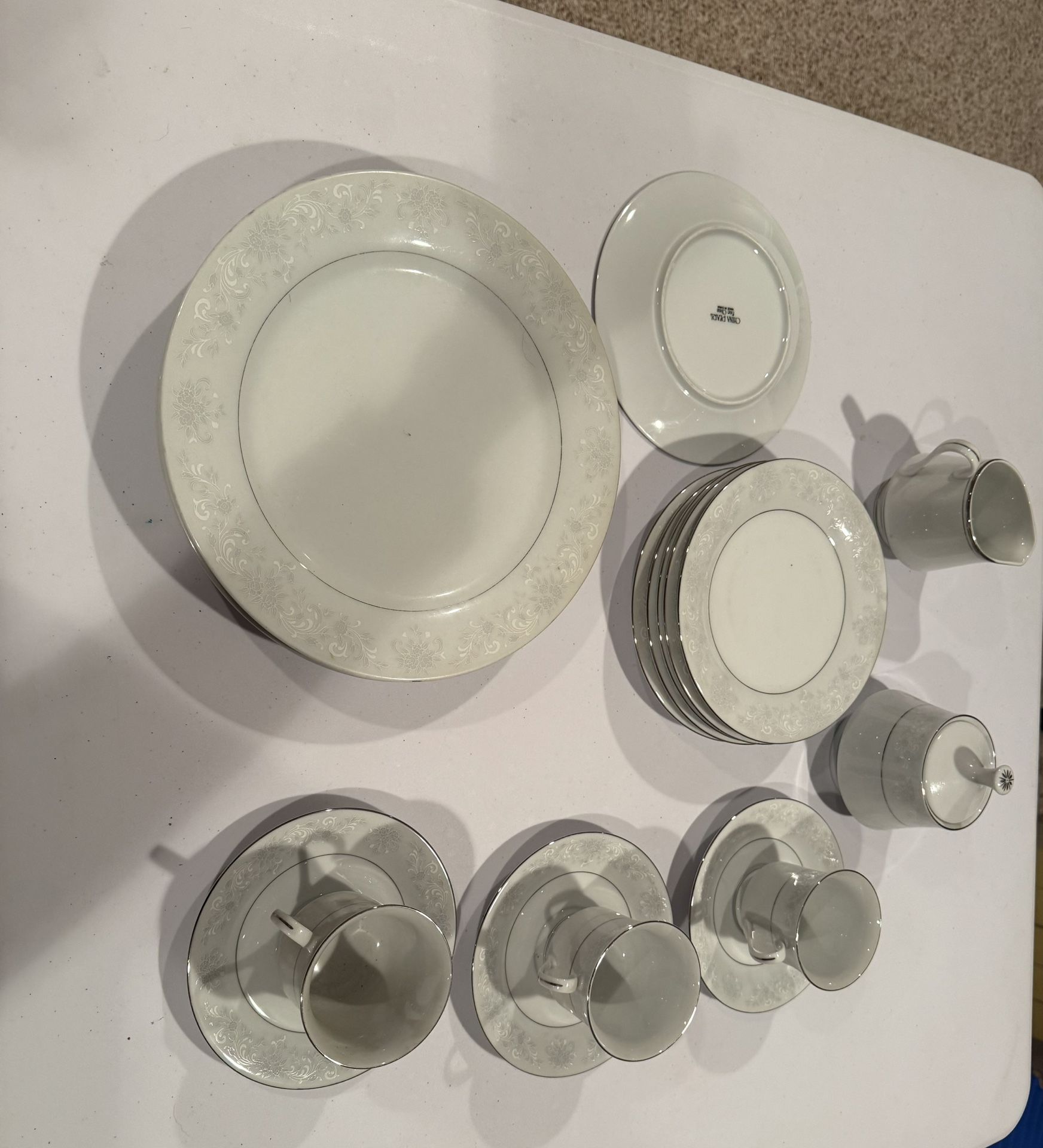 China Pearl Fine China set