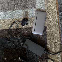 Henge Dock