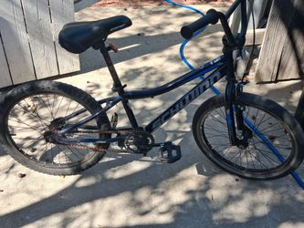 Bicycle for children aged 8 to 13, perfect for going for a ride