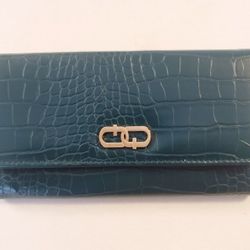 Brand-new Hunter Green Ladies Bill Fold Wallet Pocket Book For Holding Coin/Cash/ID & Cards