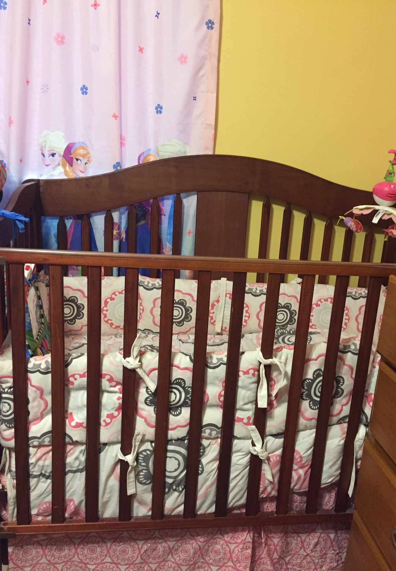 Baby crib