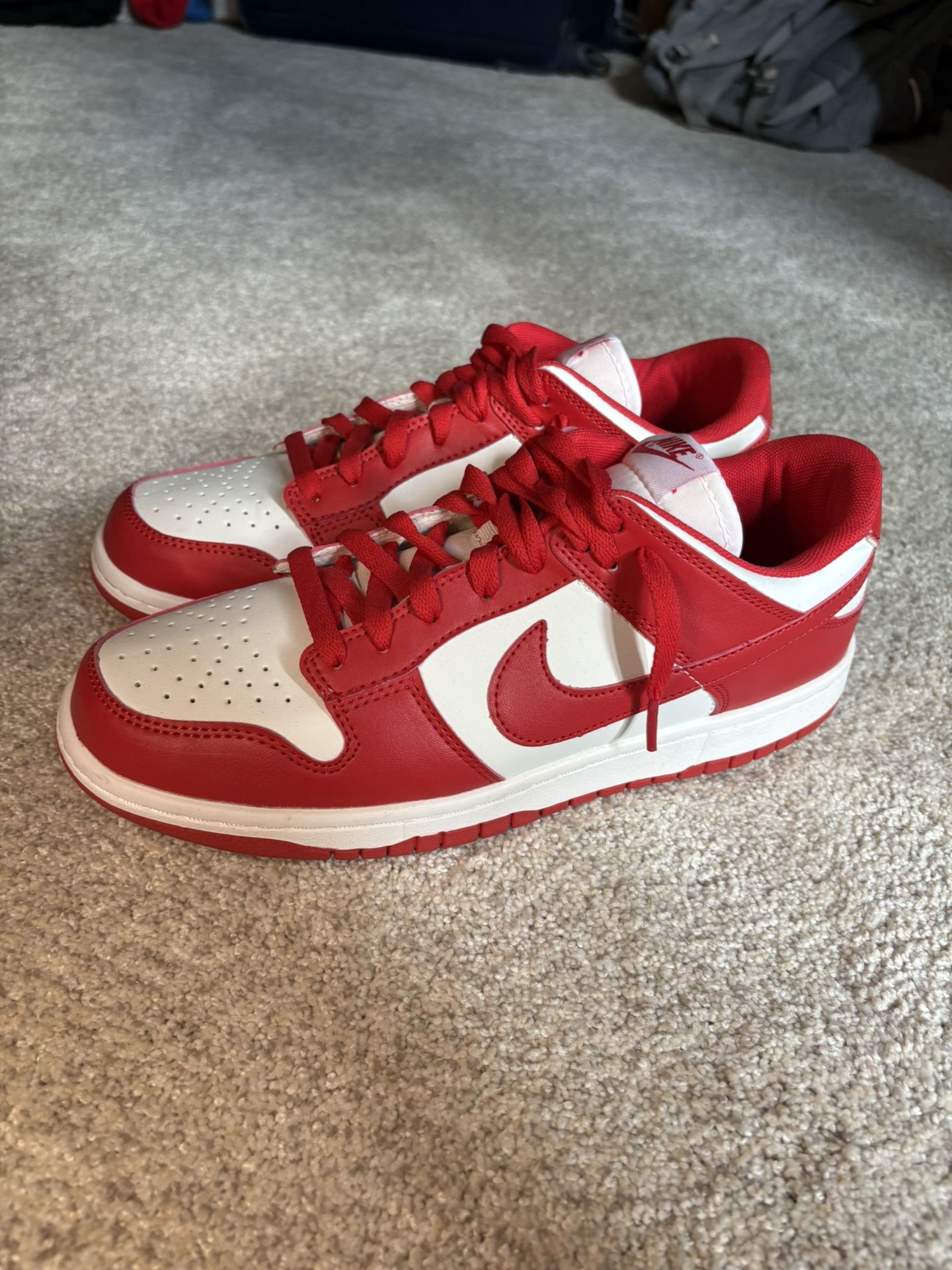 Nike low dunk university red - Size 9.5