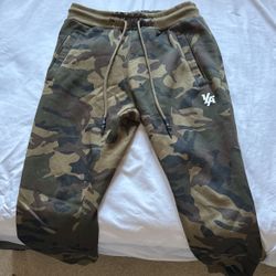 Young LA camp Sweat Pants , Joggers Size M