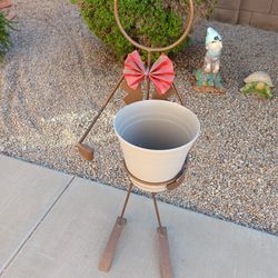 Metal Flower Pot Holder