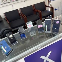 iPhone 📱 Samsung phones ☎️ for sale