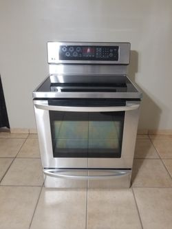 Stainless steel LG Electric stove 5 Burner Free Deliver And Install 3 Month Warranty...