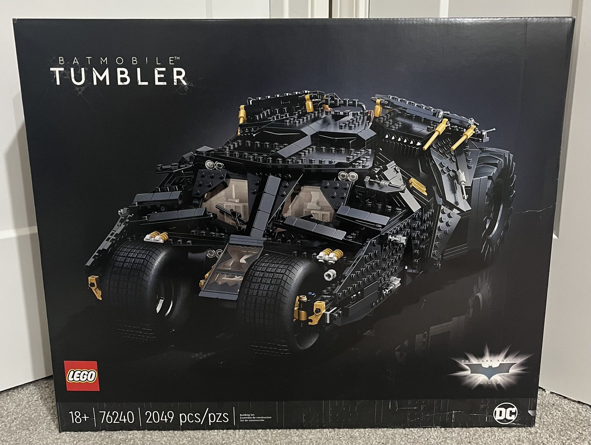 LEGO 76240 Batman Tumbler UCS NEW!!