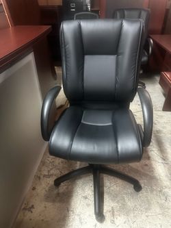 GLOBAL “OFFICE CHAIR COMPUTER LEATHER CHAIR