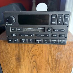 Stock Lincoln Town Car Stereo 