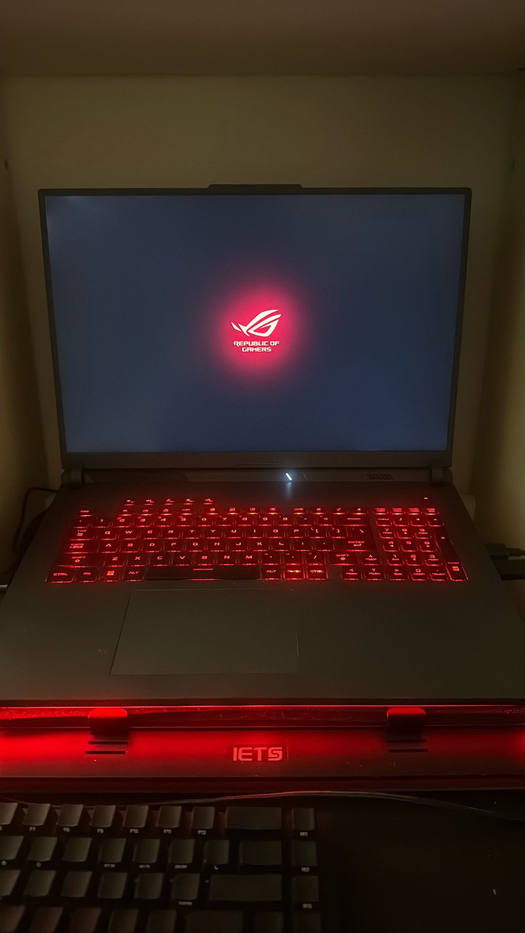 Rog Strix Scar 18”