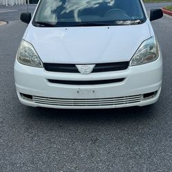2005 Toyota Sienna