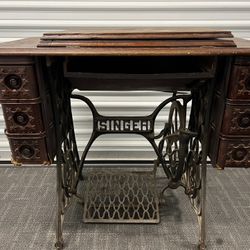 Antique Singer Treadle Sewing Table Only 1914
