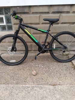 NORTH POINT 24' INCH 10 SPEED BIKE BY KENT $50 BUX