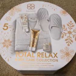 Daisy Fuentes Total Relax Body Care Collection