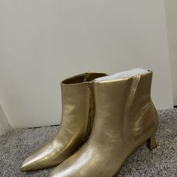 Gold Pointed Dress Shoes/Booties