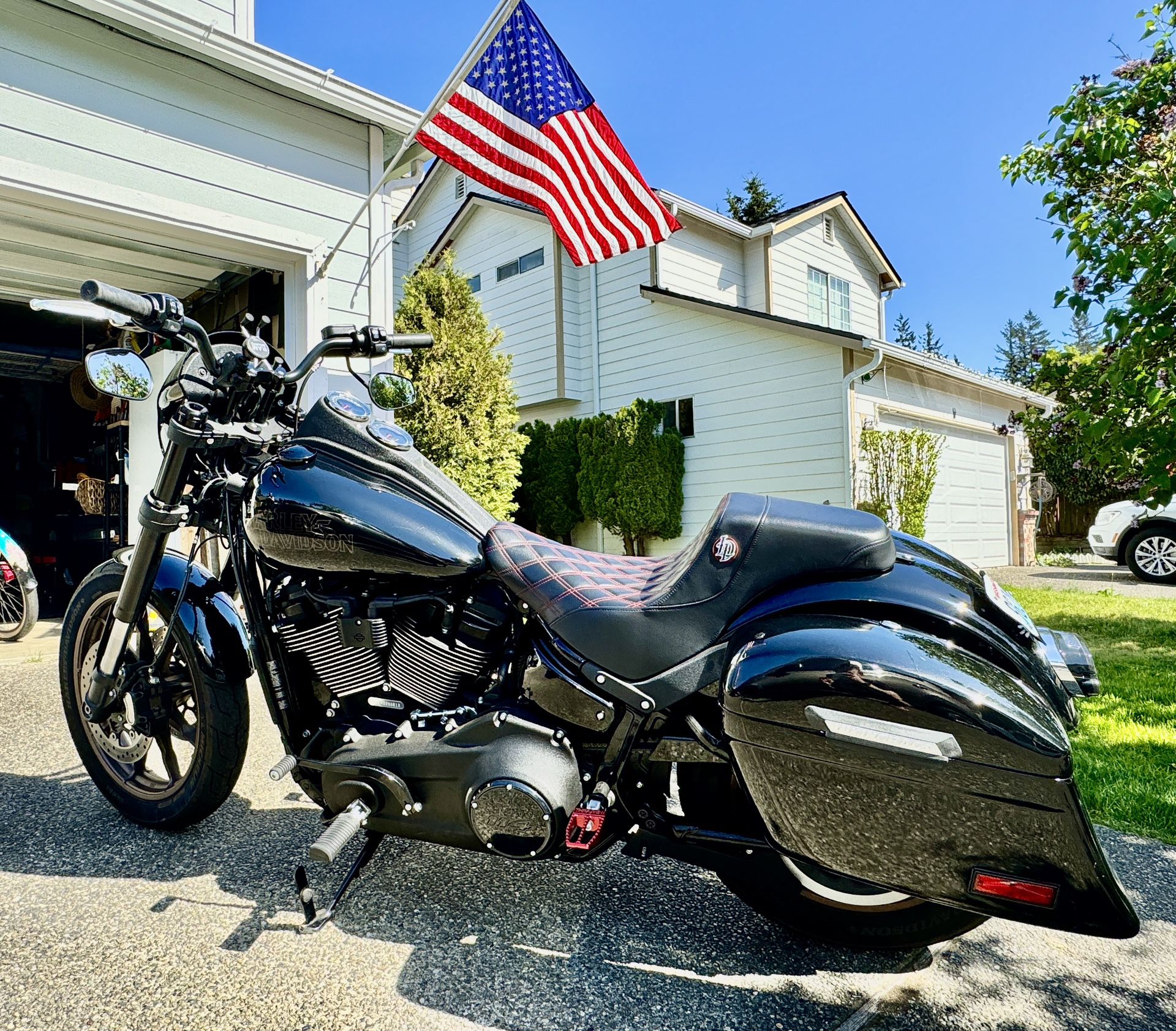 2021 Harley FXLRS