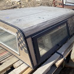 Camper shell, Medium size 