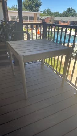 Lagora washed oak outdoor table (Article furniture)