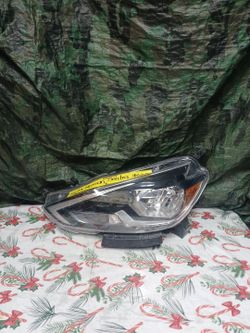 2016-19 Nissan Sentra Regular left headlight