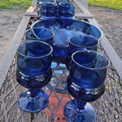Set of 8- VTG 1960's Indiana Tiara Kings Crown Thumbprint Imperial Blue Cobalt Glasses and  Serving Bowl...asking $50.00