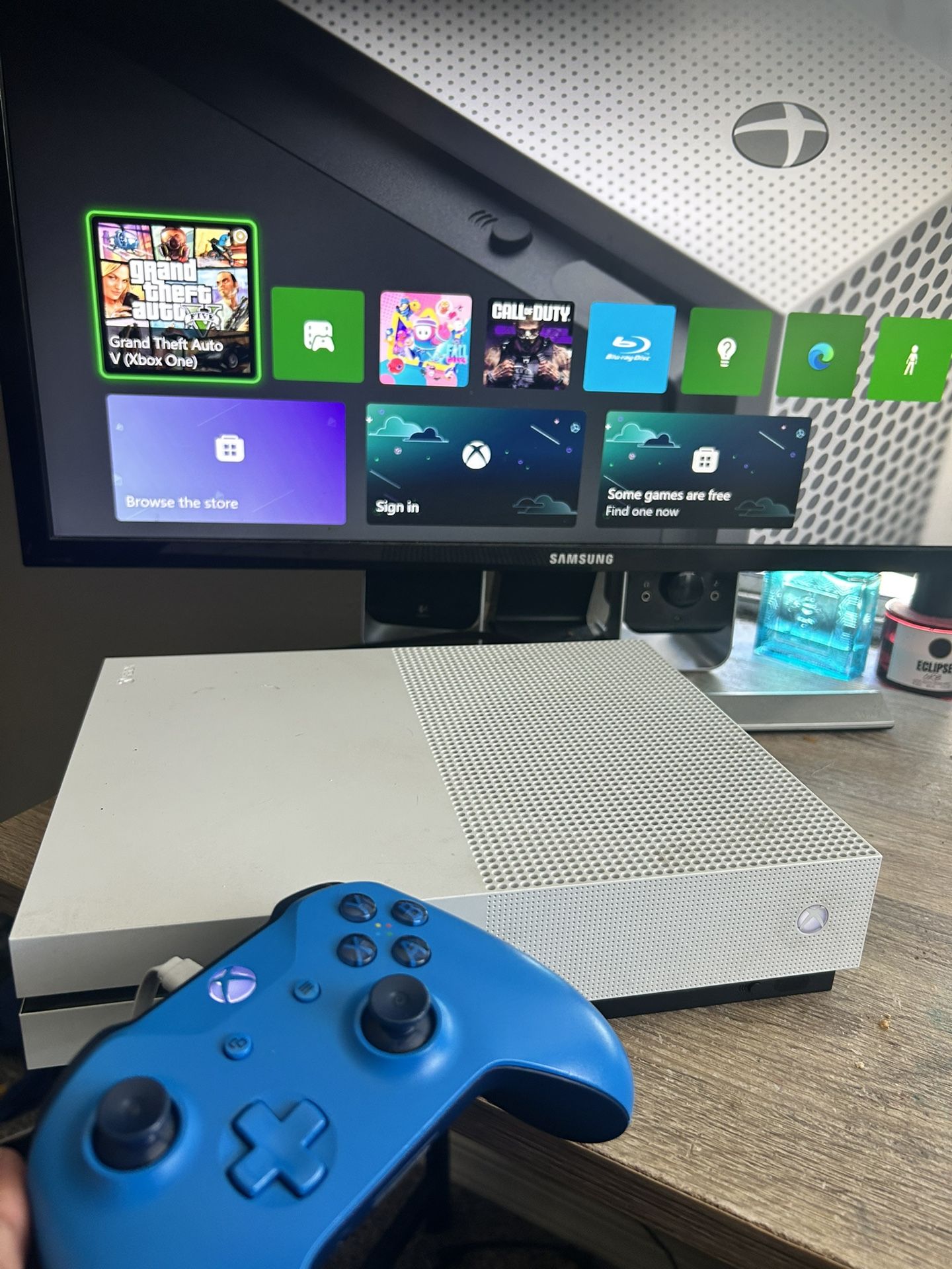 Xbox One S