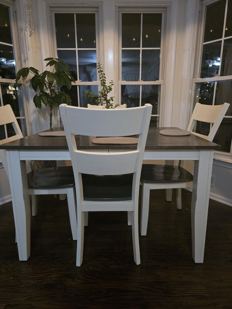 Solid Wood Kitchen Table + 4 Chairs (Leaf Extender Included)