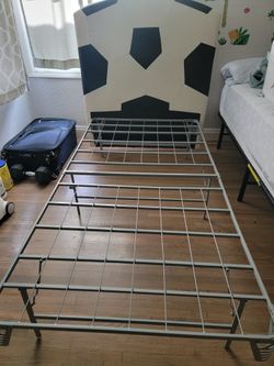 twin base and respond like new