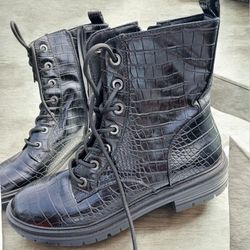 Womens  Boots