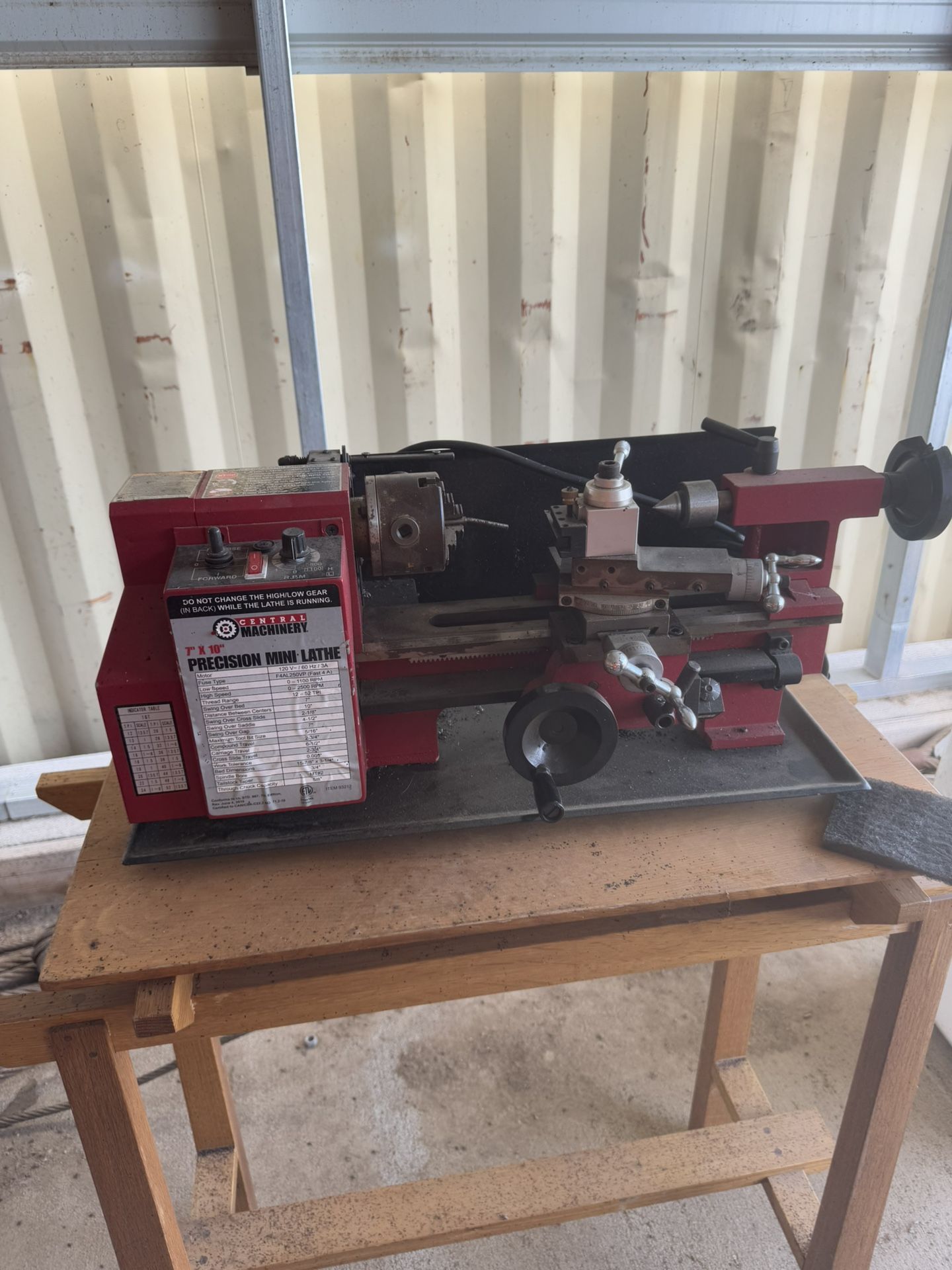CENTRAL MACHINERY Precision Benchtop Mini Lathe