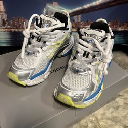 Balenciaga Sneakers 