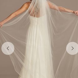 Long David’s Bridal Veil With Subtle Pearl And Bead Design