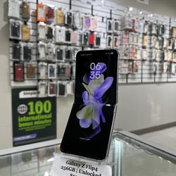 Galaxy Z Flip4 | 256GB | Unlocked