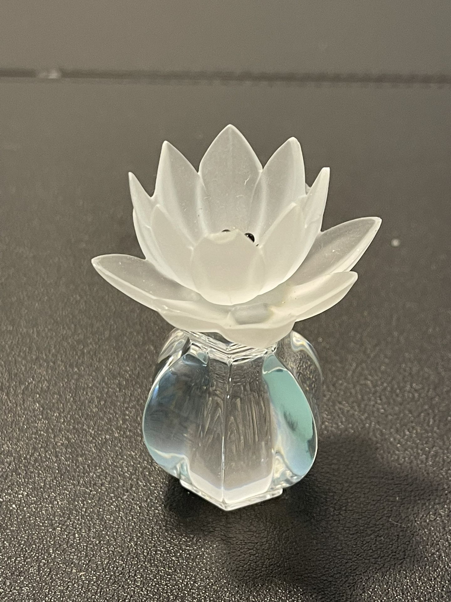 Swarovski Ebeling & Reuss Vintage 1980’s Lotus Blossom Flower Vase Petite Floral