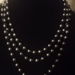 Collar De Perlas Grises  De  3 Colgante Y Un Lindo Broche