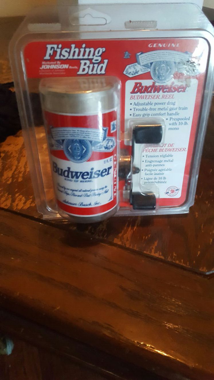 Fishing bud budweiser beer can reel new never opened for Sale in Ripon, CA  - OfferUp