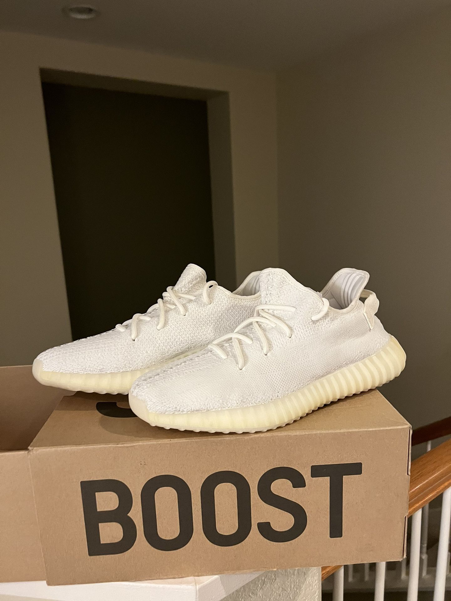 Yeezys Triple White Cream Sz 10.5. Buy Pr Shoes Get Free Supreme T shirt Sz  L for Sale in San Diego, CA - OfferUp