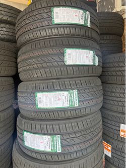 235/45r18 marca ROYAL BLACK nuevas con 50,000 millas de garantía las 4