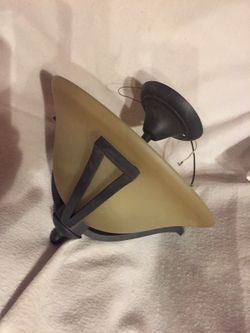 Light fixture