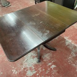 Antique Table - Brandt Furniture Sheraton Style Dropleaf Pedestal Dining Table 