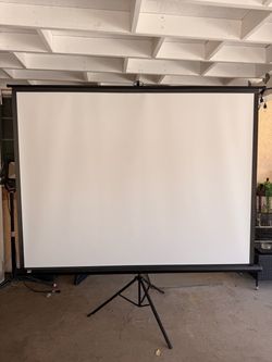 PROP Tripod Projector screen