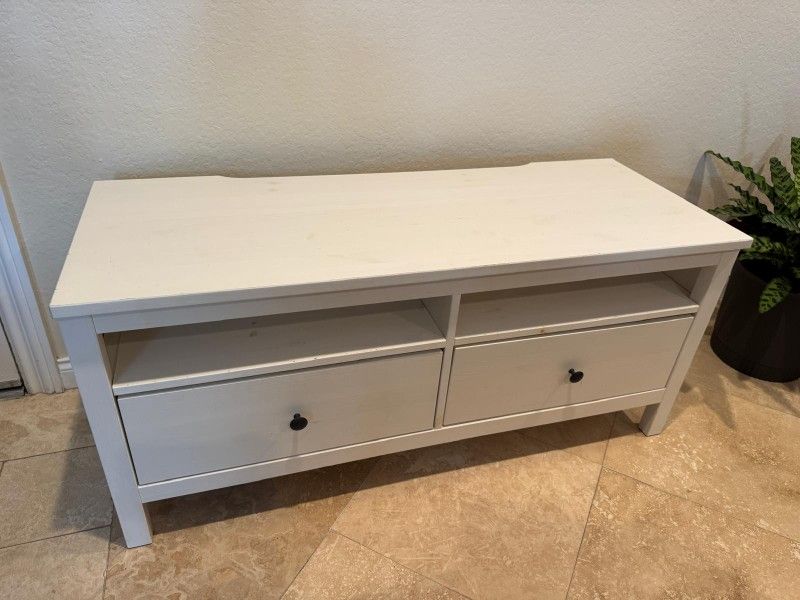 Ikea Hemnes TV stand