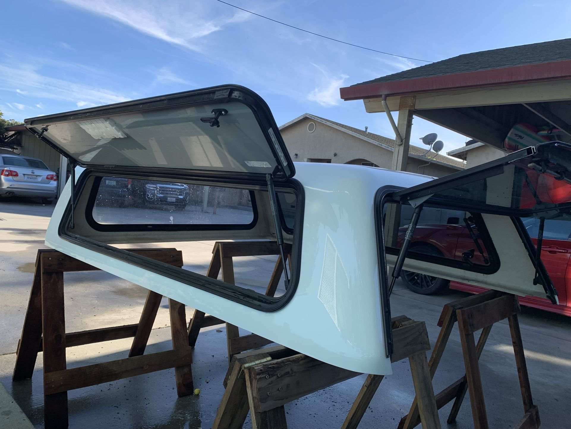 Toyota Camper (White)