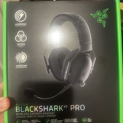 Razer black shark V2 Pro Wireless Gaming Headset For Pc / Console 