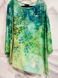 Elegant leaf pattern slant angle top 2XL