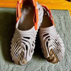 Men’s Pollex Salehe Bembury Size 12 Crocs 