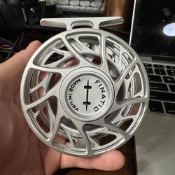 Hatch Finatic 5+ fly reel