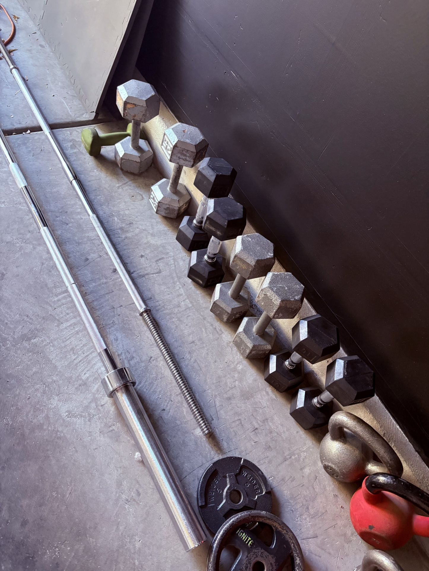 Massive Gym Bundle – Over 260 lbs Weights, Bars, Dumbbells, Kettlebells!