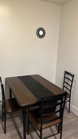 Brow Kitchen Table