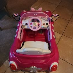 Minnie Mouse Car