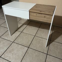 White Study Desk / Vanity 